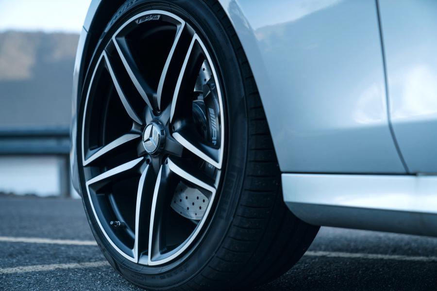 Колеса Mercedes-AMG E63 4Matic+ (W213) 2017 года  (AU) (фото 29 из 40)